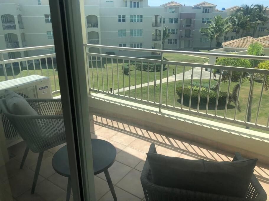 Haudimar Ph Beachfront Apt 4Br/3Bath Исабела Экстерьер фото